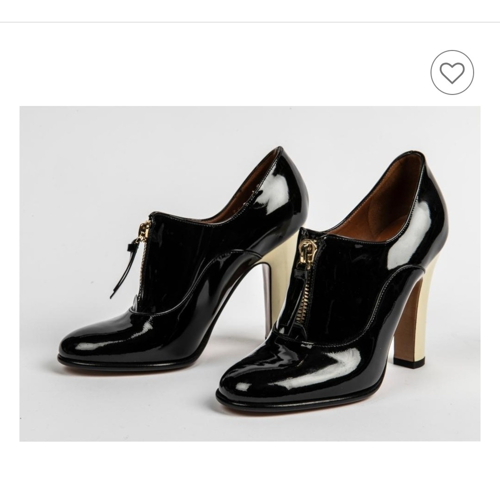 Stunning Valentino Black Patent Ankle Booties With Cream Heel, Size 38.5